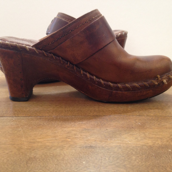 FRYE LEATHER CLOGS 6 - Picture 2 of 5